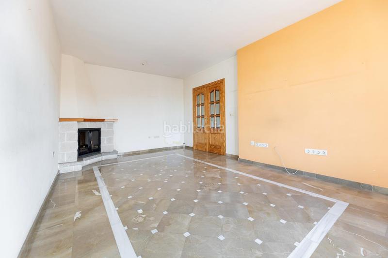 Foto 5c896e97-bece-4f88-953f-0c2948fec76e. Casa aparellada amb aparcament a Alfacar