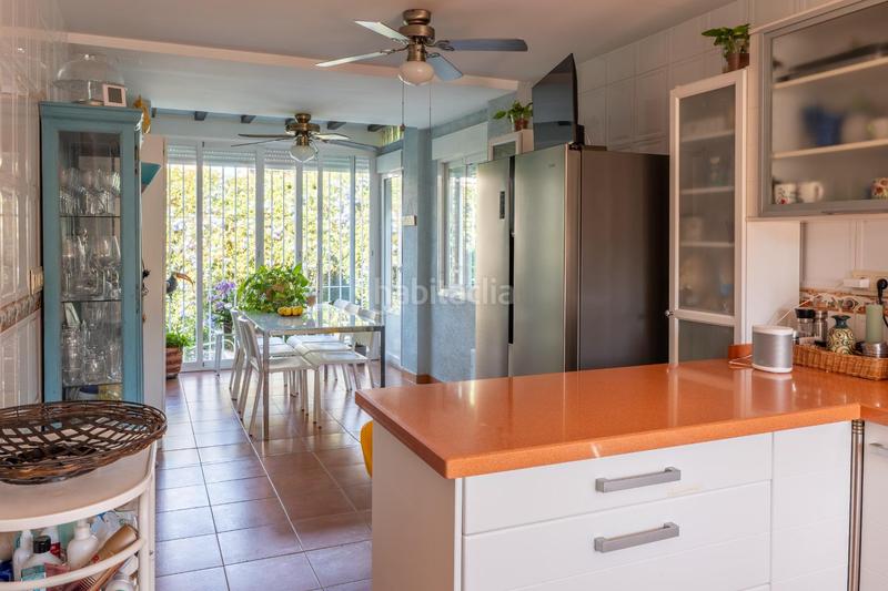 Foto eda20af5-d0c6-477f-9c6f-a23bffec7f39. Casa aparellada amb calefacció aparcament piscina a Huétor Vega