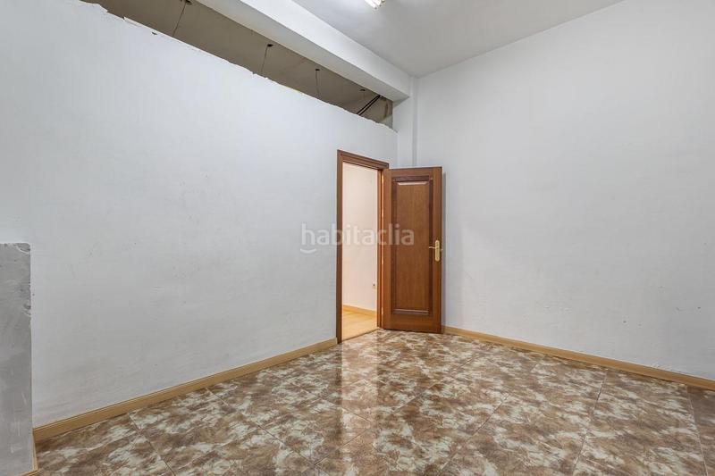 Foto a9b3b83b-5c8d-4369-ac55-1d711647b1ee. Local commercial dans Barrio de Zaidín Granada