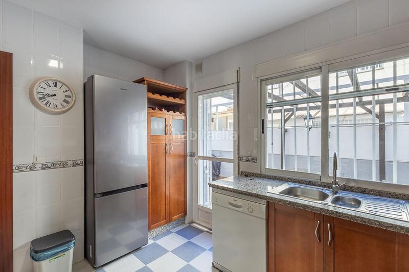 Foto 33dbd3ff-9af0-41c4-baf7-8ac39f346625. Casa amb aparcament a Cúllar Vega