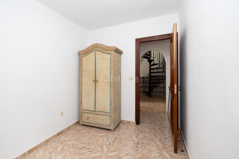 Foto 05b0ab95-94e0-449a-99eb-9ceb9c4504a8. Masia amb aparcament a Dílar