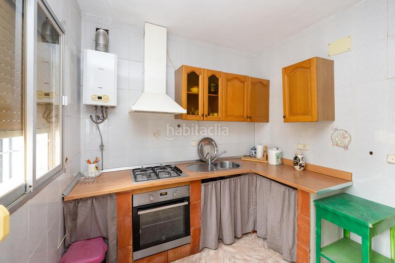 Foto d026d9d1-c5fd-4d3d-825e-0f3e329b50ff. Masia amb aparcament a Dílar