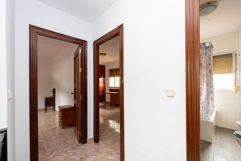 Foto ec0d4140-d319-4ceb-9848-599a3f3c5568. Masia amb aparcament a Dílar