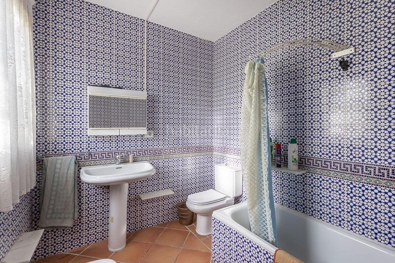 Foto 2f493b5f-3019-4883-973c-2e8fc4b76339. Masia amb piscina a Monachil pueblo Monachil