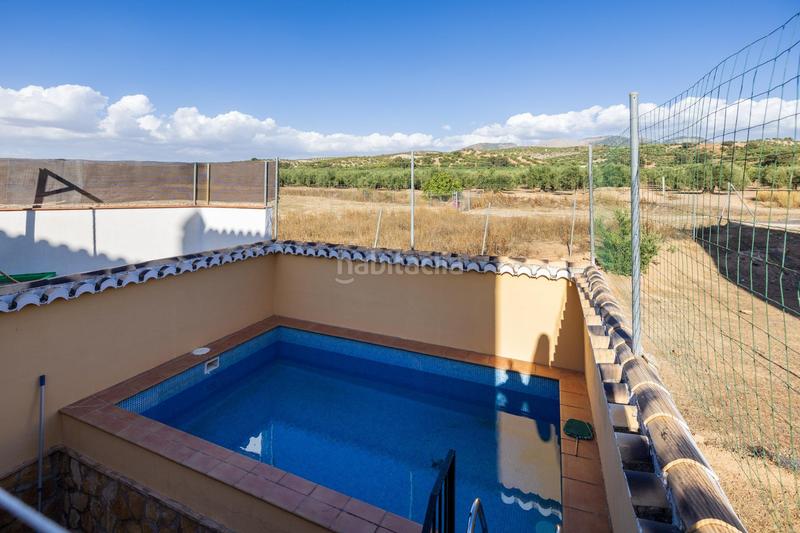 Foto 4b044a75-d3ac-403f-8394-f8cf4e65f15e. Casa adosada adosado con piscina, en la mejor zona en Pulianas