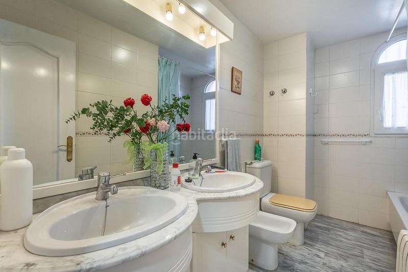 Foto 224546a8-7846-4fb5-a05d-2a9935c381fe. Maison avec parking piscine dans Jun