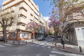 Business premise in Calle Calle Mulhacén, 8