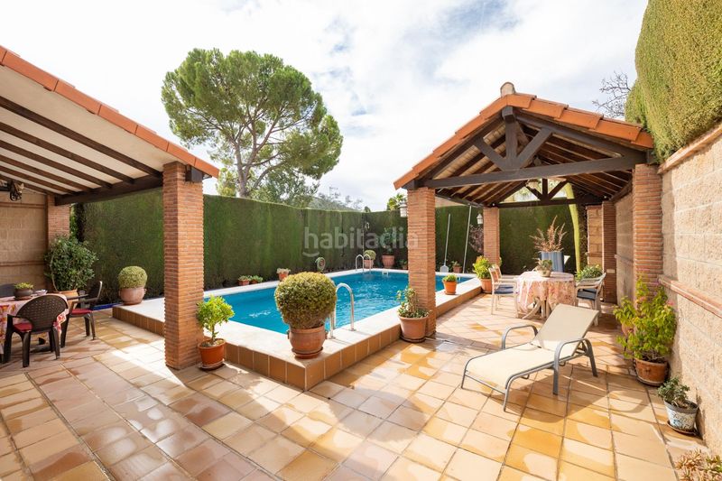Foto 935eb0bf-2f41-4abb-8200-55d3af6577cd. Casa adossada amb aparcament piscina a Peligros