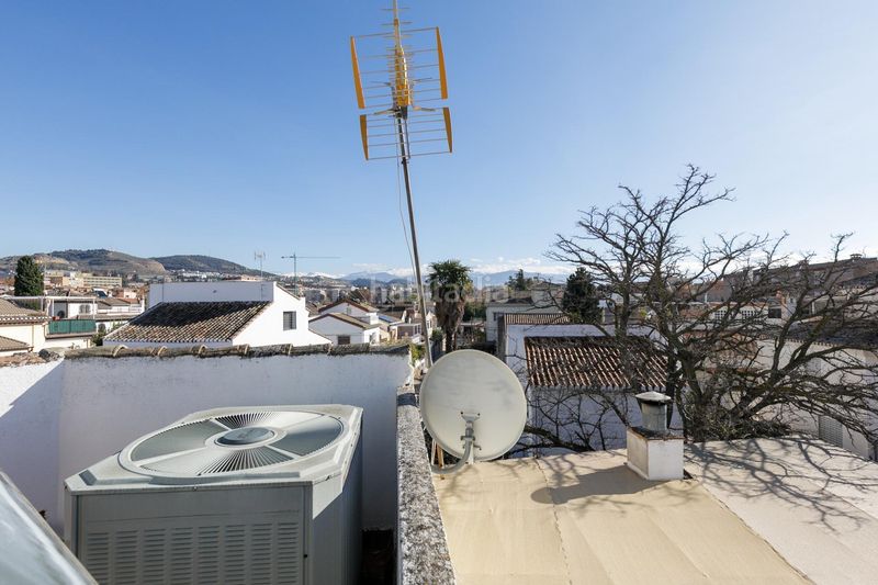 Foto 8bd882cf-3919-4bfa-be92-5194377d49c6. Chalet  independiente con jardín y piscina vistas a sierra nevada en Granada