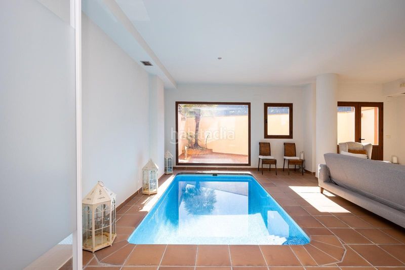 Foto c4800d9f-9580-43d5-8e67-89d8d284ad1c. Casa adosada espectacular casa adosada con piscina independiente en Granada