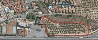 Terreno residenziale  Calle los juncos. Oportunidad única en loma verde suelo urbano para vivienda pluri
