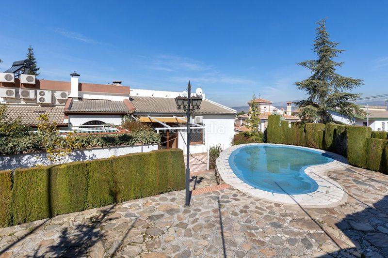 Foto e36857a1-ac81-4407-acfb-294b1db693ee. Xalet amb calefacció aparcament piscina a Barrio de la Vega Monachil