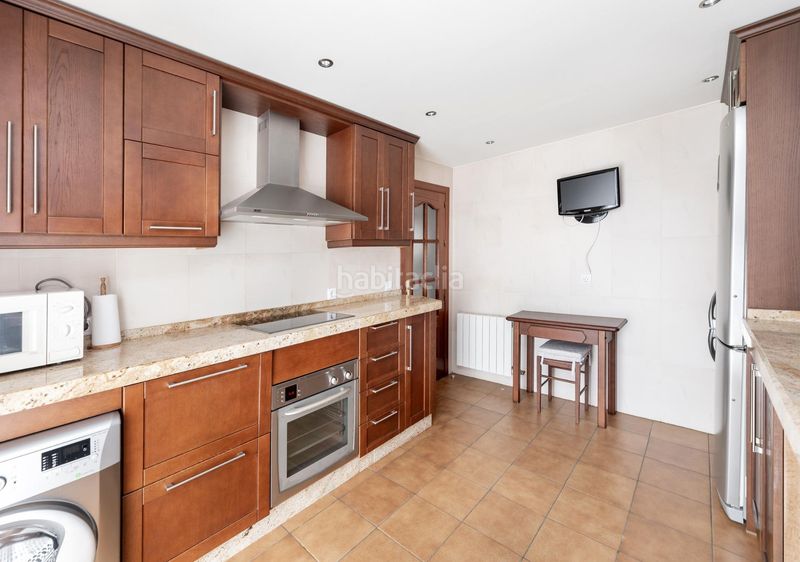 Foto d6fac230-b979-4573-9bd1-c8c2f63b11a1. Casa amb aparcament a Ogíjares