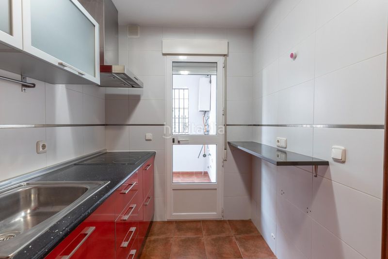 Foto 51a60ec5-ff54-41c1-99e4-f4602528f16e. Pis a Ayuntamiento Alhendín