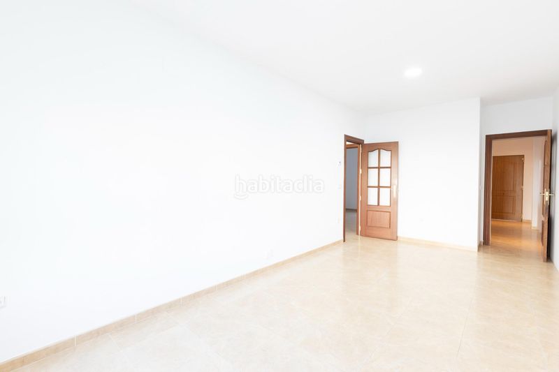 Foto b6e6e34d-c5df-4d04-8b33-c5b25f41ce19. Pis a Ayuntamiento Alhendín