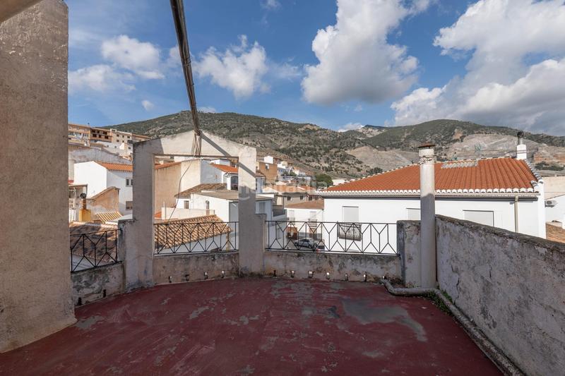 Foto 809f6dbf-3ea2-42ff-a35e-6c8f84b749b6. Casa magnífica oportunidad en el centro para reformar en Padul