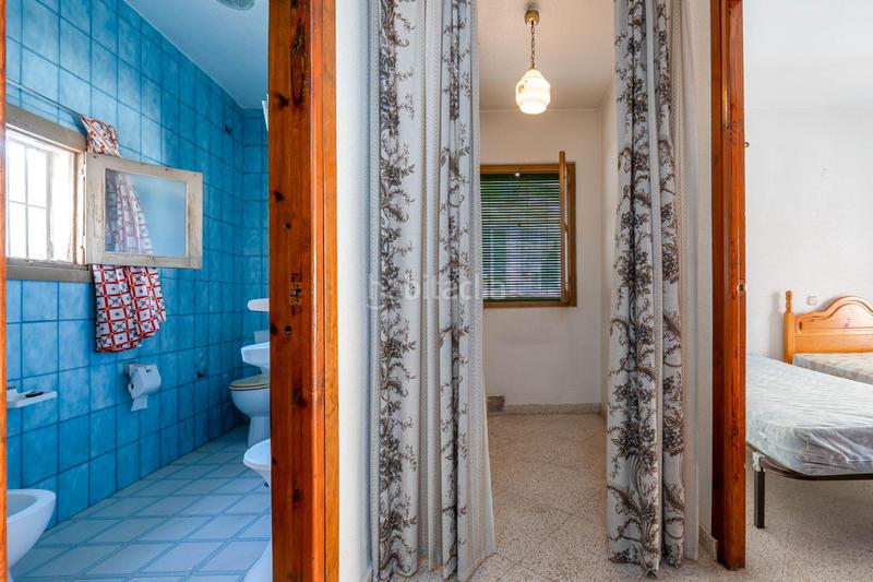 Foto ea2f1a3f-af33-420c-bef6-a703e9696498. Casa magnífica oportunidad en el centro para reformar en Padul