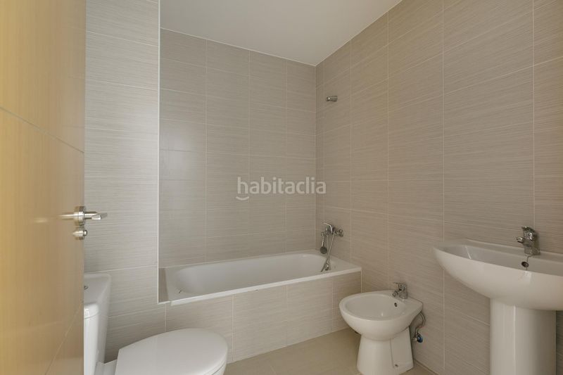 Foto c973d8fe-1e7f-41ef-84a5-29d1c621e0c6. Pis amb aparcament a Pinos Puente