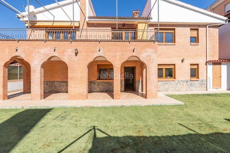 Foto 5d251b24-1817-4cc2-b1a8-6333f8dacf4f. Casa amb aparcament a Peligros