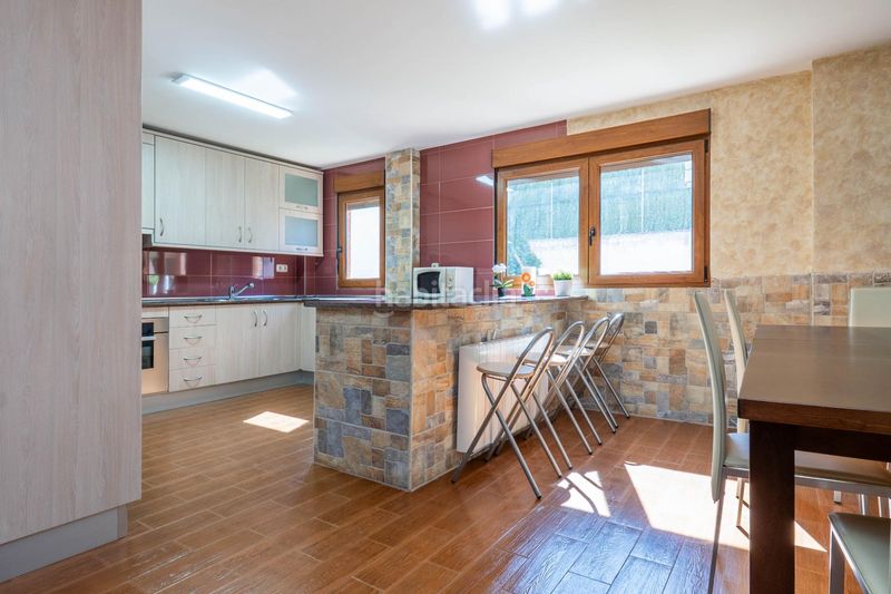 Foto 63a8d0bc-11fe-426a-a46f-b454407515c8. Casa amb aparcament a Peligros