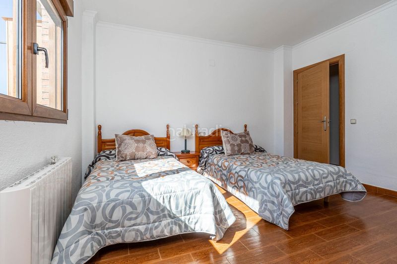 Foto 7692bebe-cffb-44a6-ba45-5a9bdd904e68. Casa amb aparcament a Peligros