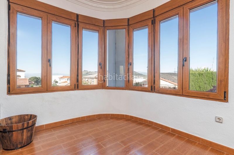 Foto 7ca75fff-a5db-4a5e-a2eb-52669afb6eaa. Casa amb aparcament a Peligros