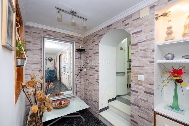 Foto a99e7c0a-955c-42b3-9fcb-b8345f50d48a. Casa adossada a Loja