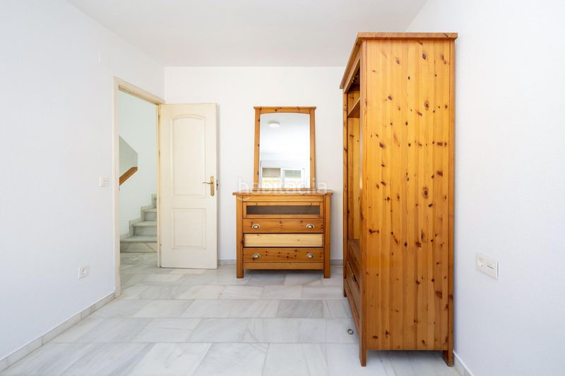 Foto 4b5d6266-36b6-48a9-b4be-544c7a3cab4b. Casa adossada amb calefacció aparcament a Poniente Armilla