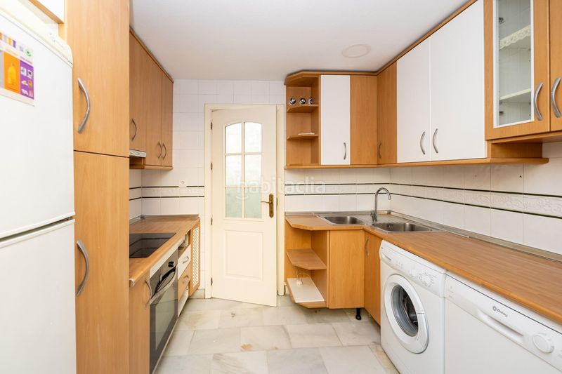 Foto 8090483a-f391-4cfc-b363-2a6dee95b9fe. Casa adossada amb calefacció aparcament a Poniente Armilla