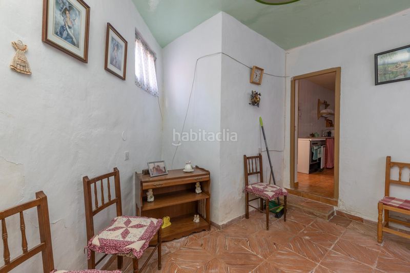 Foto 3dfe9d57-b428-4cd8-b253-c4123df0bc56. Casa a Albuñuelas