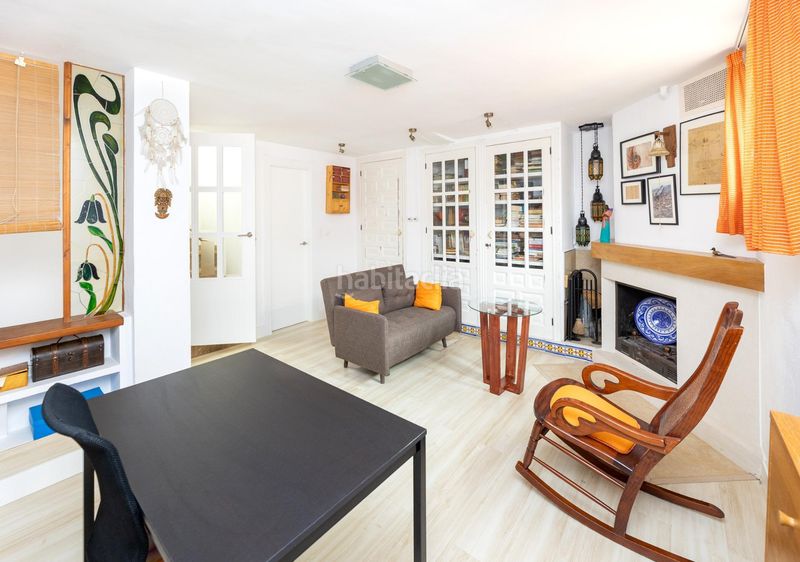 Foto 62307a82-9114-4a3e-b9c9-451aa084e8ea. Casa aparellada amb aparcament a Jun