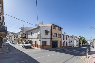 Casa in Güevéjar. Casa a reformar en el corazón de guevejar