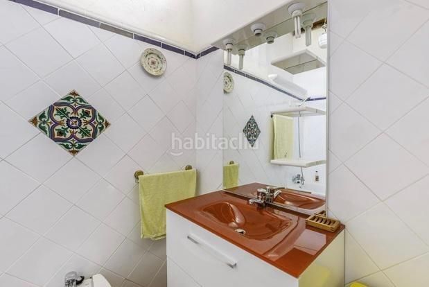 Foto a5bc5342-022c-4ad7-954f-722a5036dbe0. Casa amb piscina a Turón