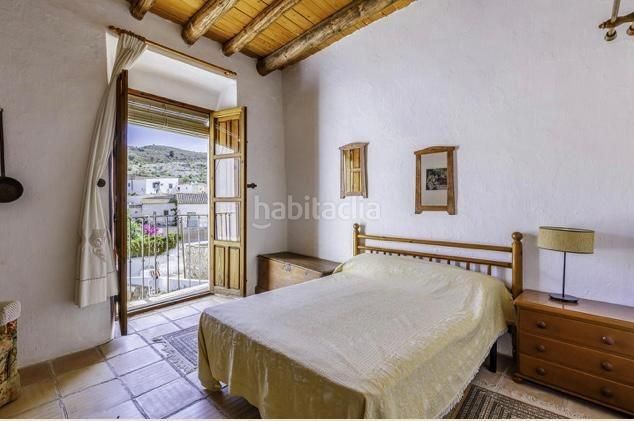 Foto ad695608-cc5f-42b4-b03b-cd0f3feccc69. Casa amb piscina a Turón