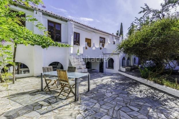 Foto e2739775-cf53-473a-8e97-d4cfc82b2e42. Casa amb piscina a Turón