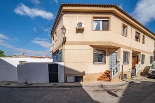 Maison à Calle portones los (ch) 1. Amplia casa en gabia chica