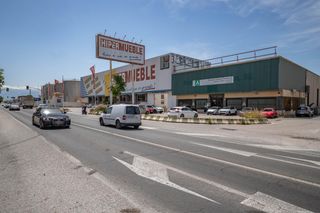 Fabrikhalle in Carretera de pinos puente 5. Nave en atarfe