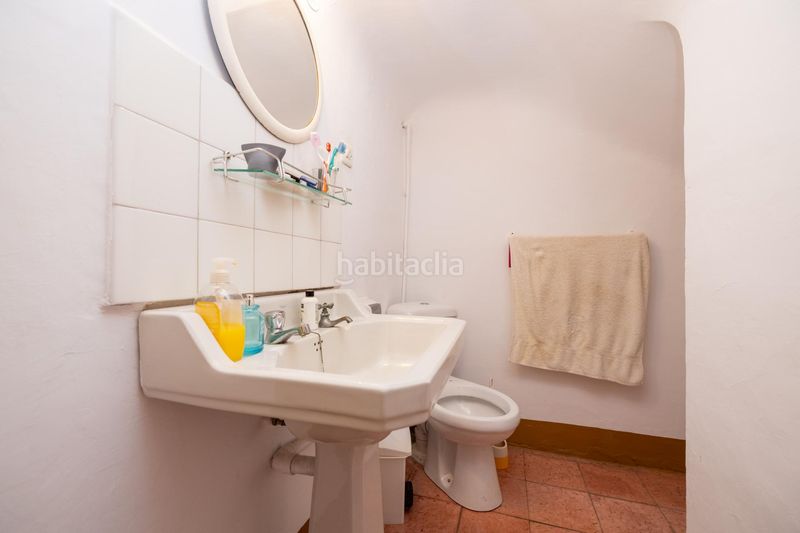 Foto ed92a387-fa3d-457d-9a80-9cada54e5ec0. Casa aparellada a Lanjarón