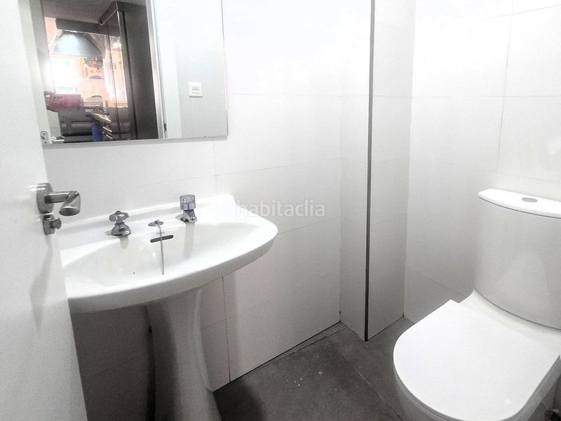 Foto c2ed0d9a-0f8e-4793-8b73-45d893bf7f01. Local comercial a Lanjarón