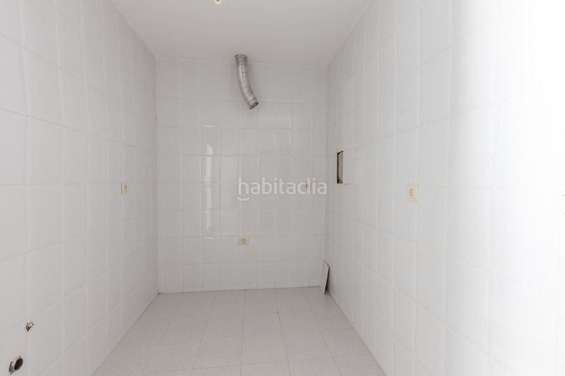 Foto d5c029f8-d6a7-4796-ae9a-4b874cac5d2c. Piso magnifico piso con dos plazas de garaje ! en Cenes de la Vega