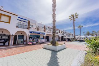 Local Comercial a Calle calle paseo marítimo 1. Local único en primera línea de playa con vistas al mar,  vivien