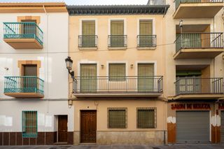 House  Calle calle cristóbal colón 8. Casa en el centro de santa fé granada