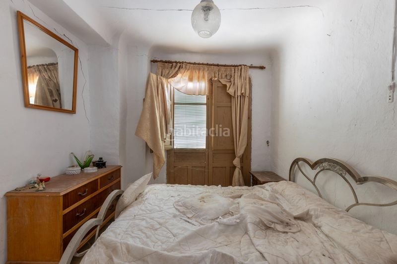 Foto b9c333e7-52d9-430f-863e-2f3fc2036f28. Casa a calle gonzález 2 a Albuñuelas