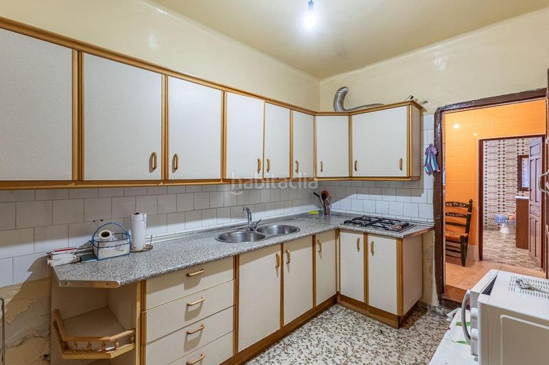 Foto 43f22b6b-5a0d-45c8-84ed-2252de1215f5. Casa amb aparcament a Jayena