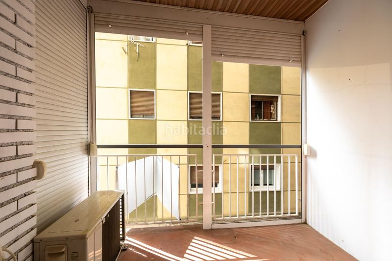 Foto be94a68a-f0ab-46ad-bccb-3fc27bf646f6. Piso gran piso en Camino de Ronda junto a calle recogidas con 212m2 construidos , 5 dorm, dos baños, edificio señorial en Granada