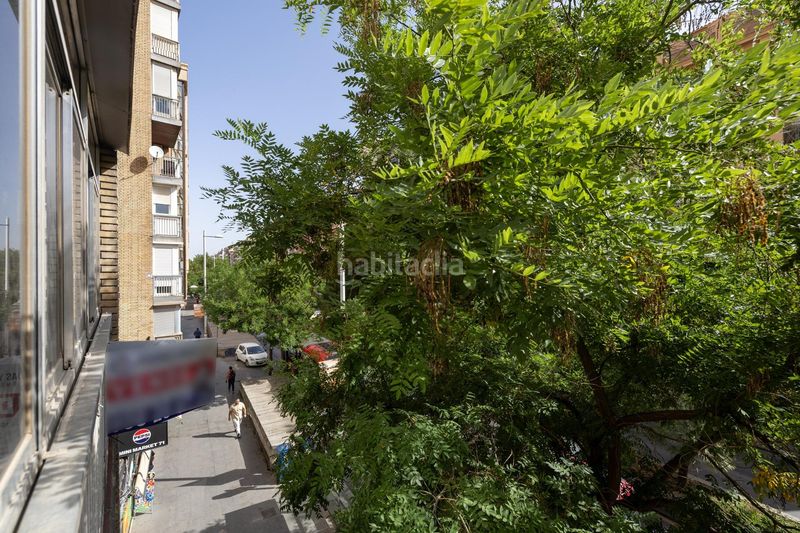 Foto ed62e3ff-2a13-4025-a9ba-50b45cdc65fc. Piso gran piso en Camino de Ronda junto a calle recogidas con 212m2 construidos , 5 dorm, dos baños, edificio señorial en Granada