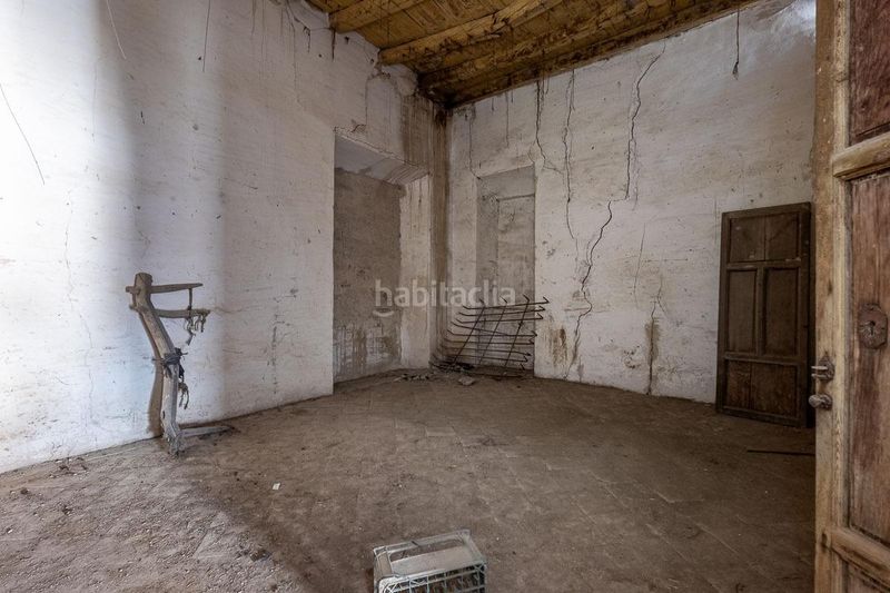 Foto a376ec57-69ee-4c75-aa3c-94a1f36bc011. Casa amb aparcament a Gójar