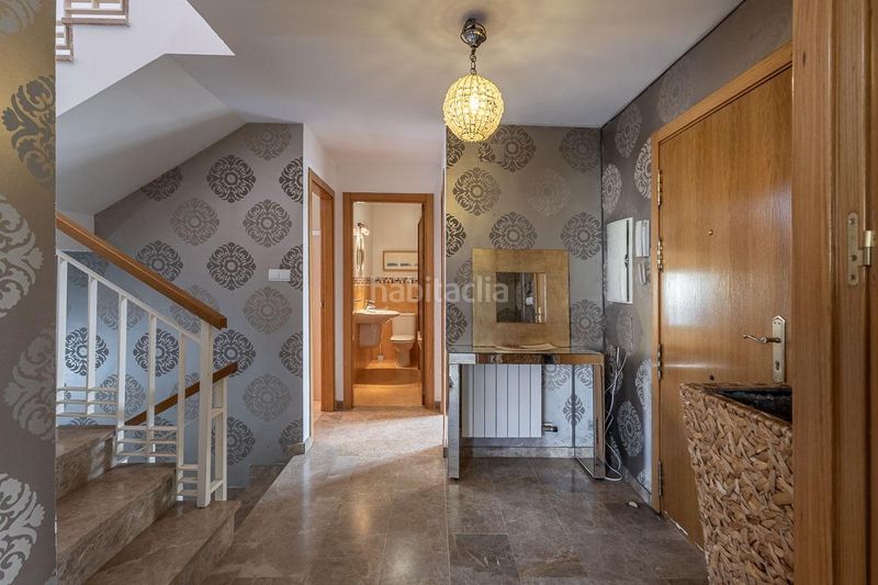 Foto be140658-8c56-4948-a62b-30701165768c. Casa aparellada amb calefacció aparcament a Jun