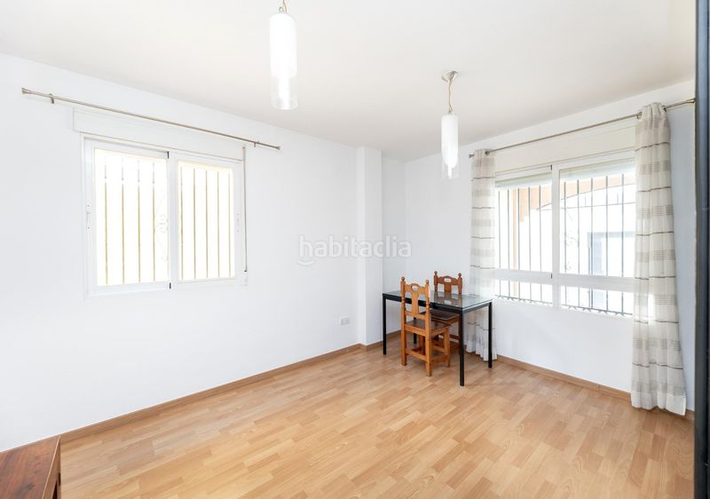 Foto abfff93c-2bb8-412c-a94a-114e2ee7fcf3. Planta baixa amb aparcament a Poniente Armilla