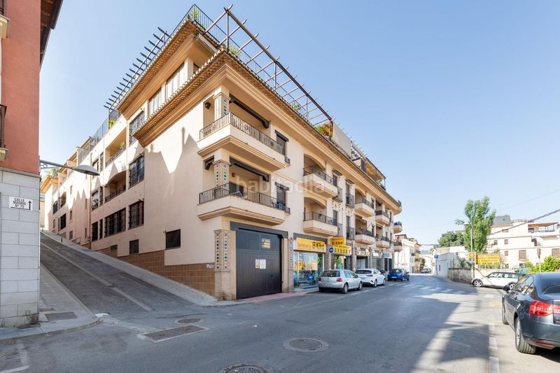 Foto bb0f8cdf-9002-4f27-acf3-71f326875ec2. Àtic amb calefacció aparcament a Barrio de la Vega Monachil
